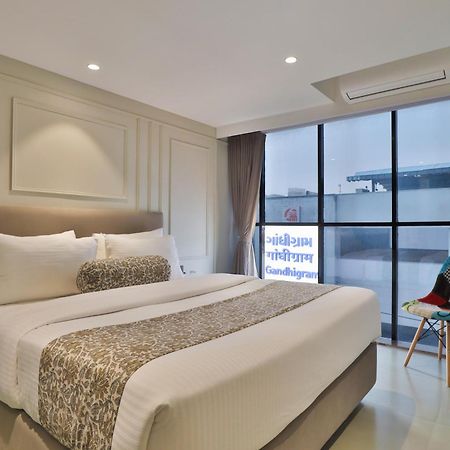Hotel The Grand Suites Ahmedabad Exterior foto