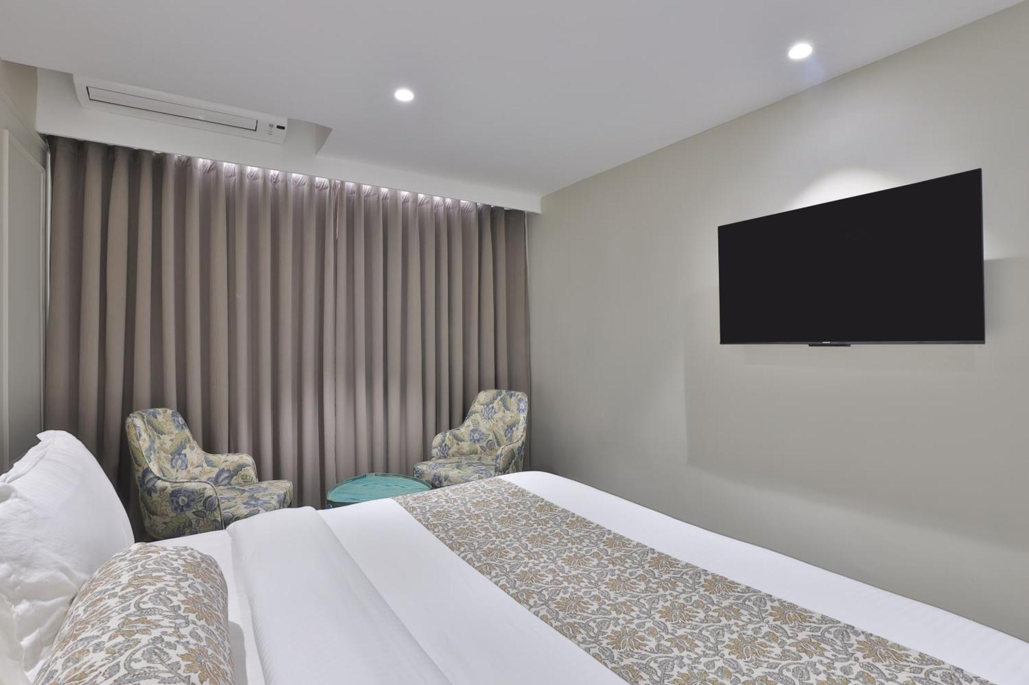 Hotel The Grand Suites Ahmedabad Exterior foto