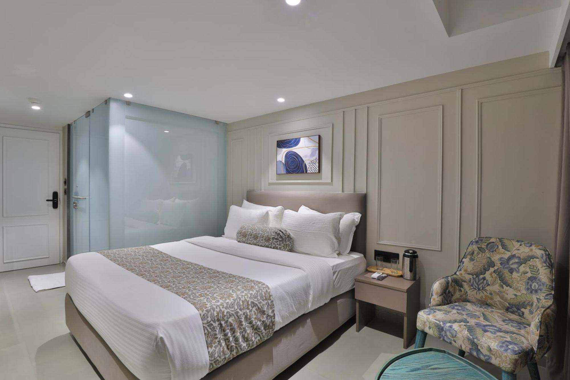 Hotel The Grand Suites Ahmedabad Exterior foto