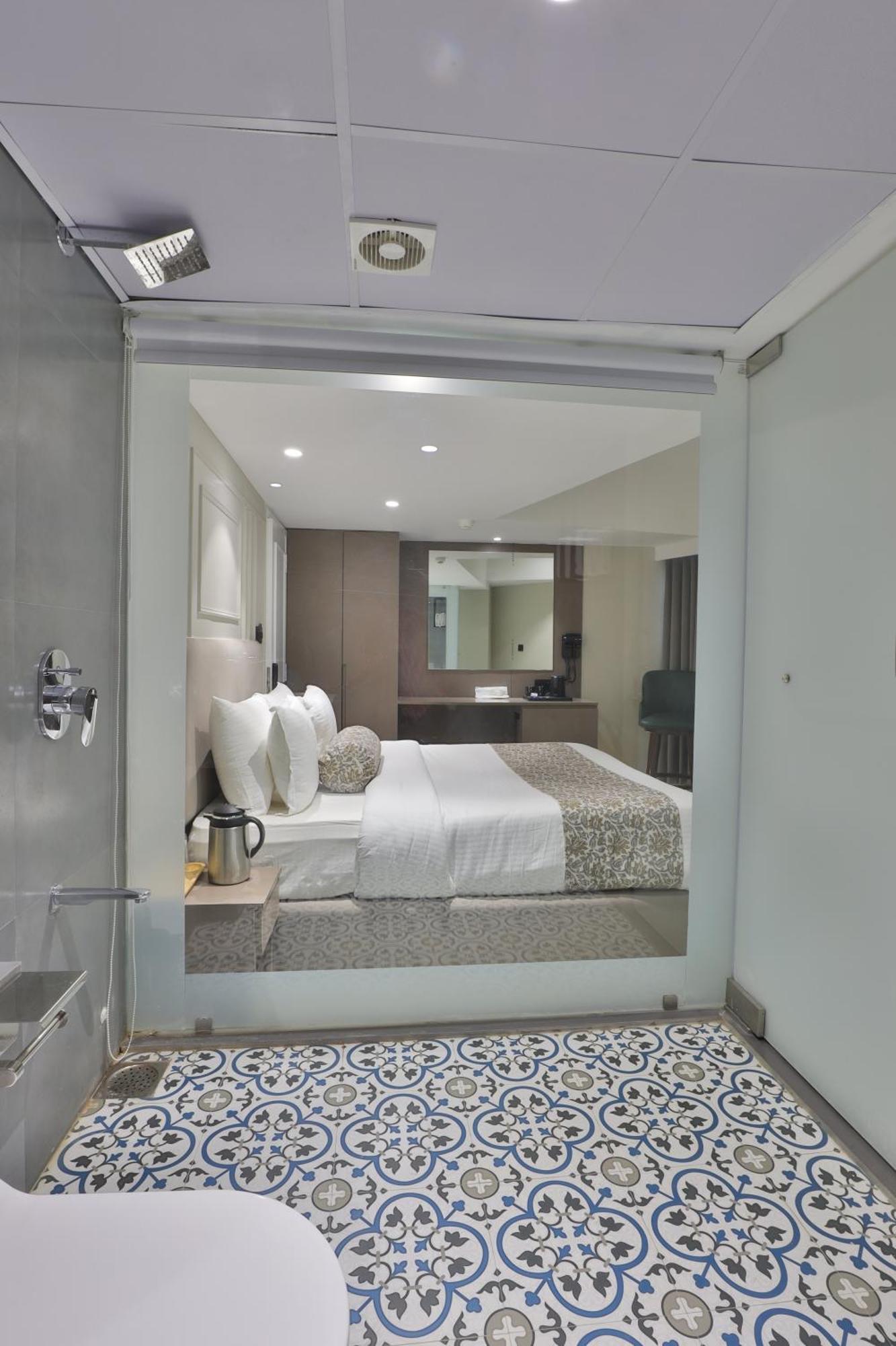 Hotel The Grand Suites Ahmedabad Exterior foto